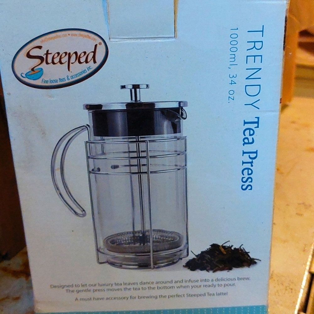 Trendy Tea Press - Black